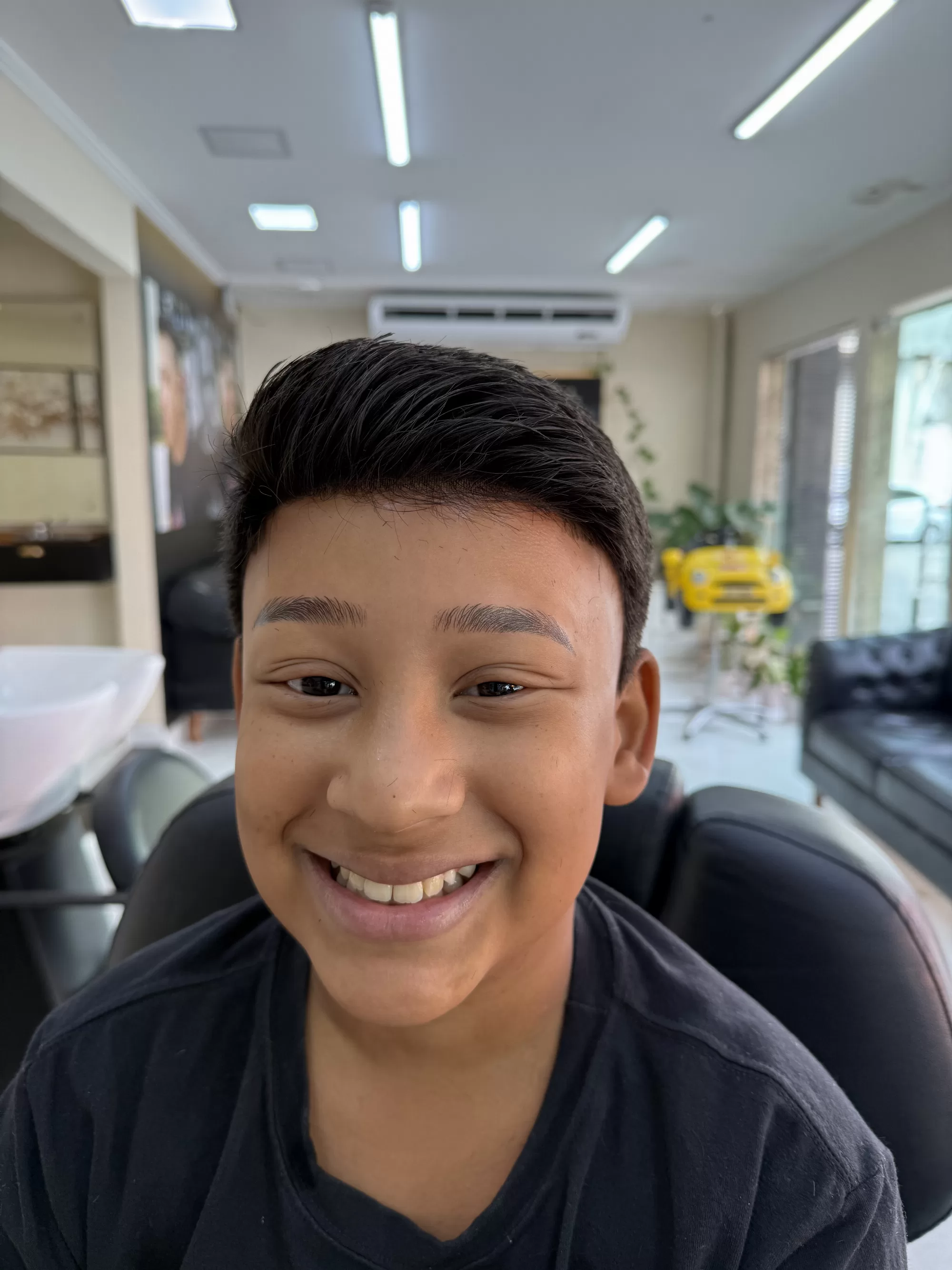 Depois — Prótese de cabelo para quem tem alopecia: o cabelo natural de volta e, junto, o sorriso e a confiança. Estúdio André Ricci.